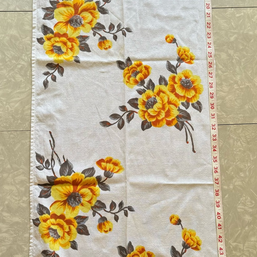 Fall Floral Table Runner - Picture 2 of 5